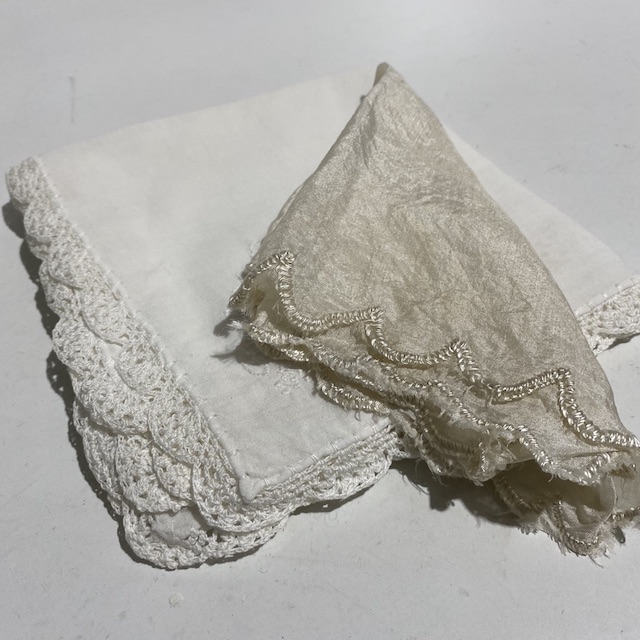 HANDKERCHIEF, Lady's Vintage Lace Hanky